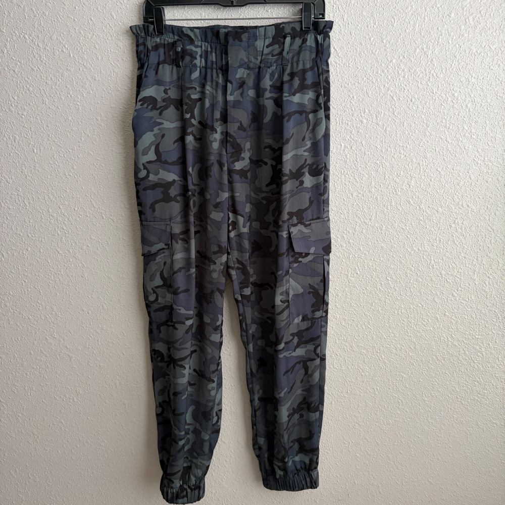 Elan Gray Blue Paperbag High Waist Camo Cargo Jogger Pants M